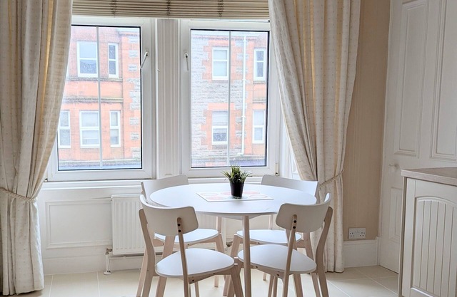 Kirk Street Apartment