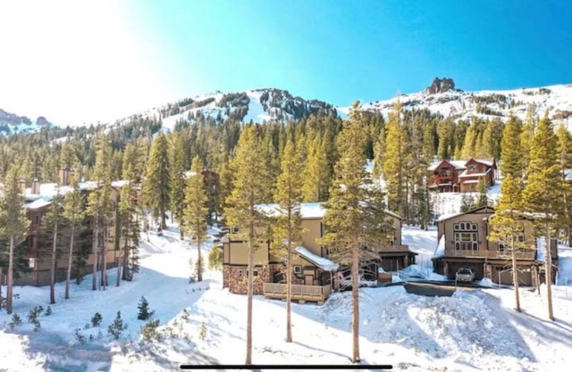 Kirkwood Mountainside Cabin & Cottage, Deck with Views, Walk to Lifts!