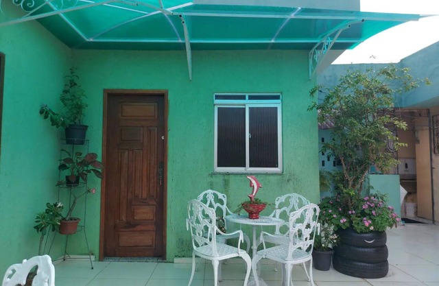 Kit net close to everything. Place to live in peace.