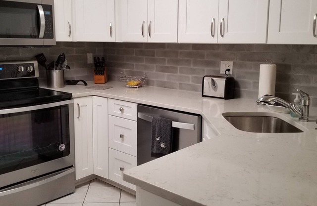 Kitchen updated,Rates include cleaning
