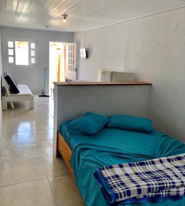 Kitnet a 150m da praia