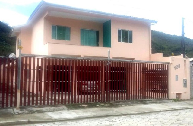 kitnets à 300mts Martim de Sá Caragua