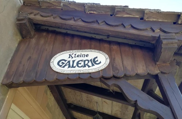 Kleine Galerie Apartment für 3 mit Küche Kamin Netflix Parken und Hofladen