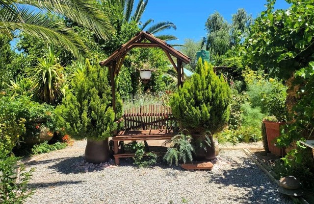 Kleinplasie Guesthouse