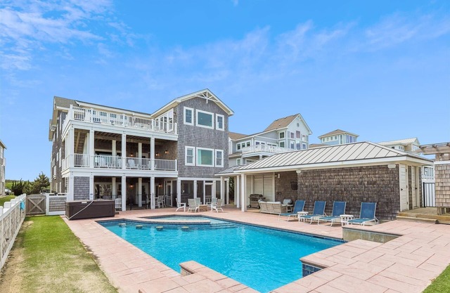 Knot Home - 16BR OF in Corolla with Pool, Elevator, Theater, Game Room and More!