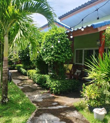 Koh Mook Lucky bungalow