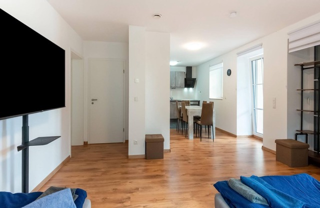 Komplett ausgestattete Ferienwohnung mit Terrasse in idealer Lage