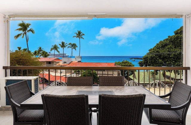 Kona Plaza#302: Third Floor, Ocean View in Heart of Kona Town, Ac & Elevators