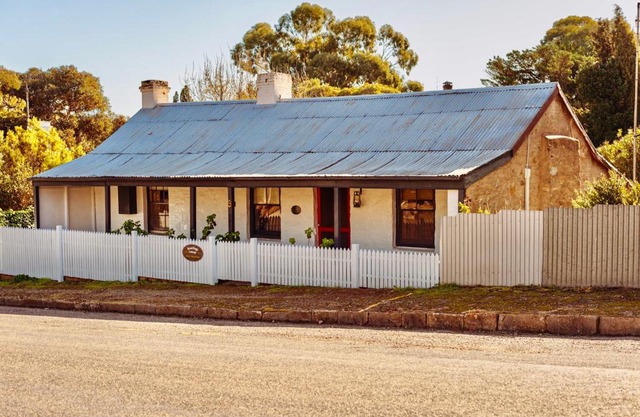 Kooringa Cottage