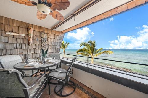 Kulakane 307 · KK 307 OceanFront 2BD Whale Watching Retreat