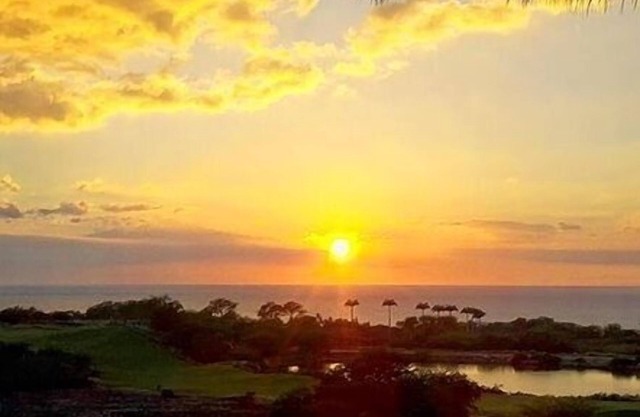 Kumulani B4 Best Ocean Views in Complex, Amenity Pkg Optional.