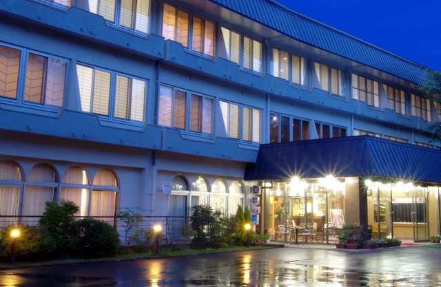 Kusatsu Skyland Hotel Stay 
