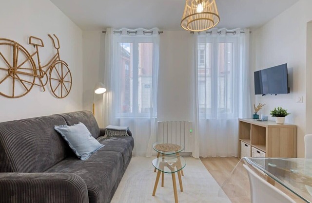 Léandre, studio entièrement rénové avec extérieur