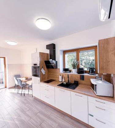 L Apartment II