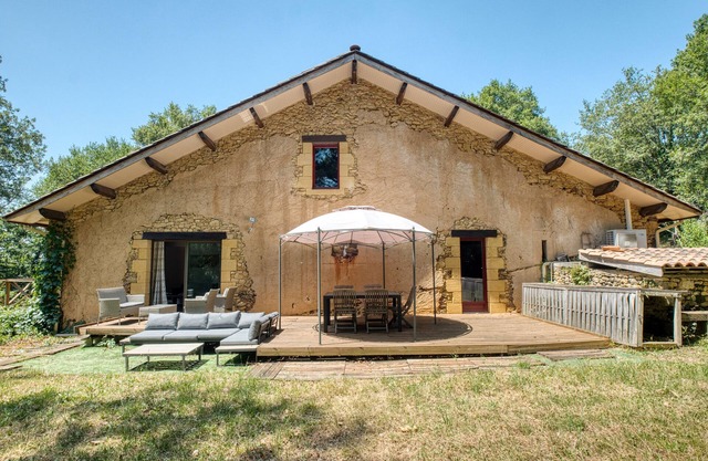 L'Attrape Rêves – Large Family House in Dordogne, Ideal for 10 People