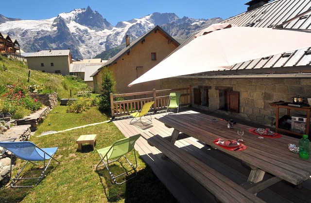 L'Emparis - Beautiful house in Chazelet village