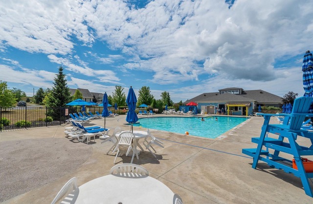 L'Hibou - 18 Farm View