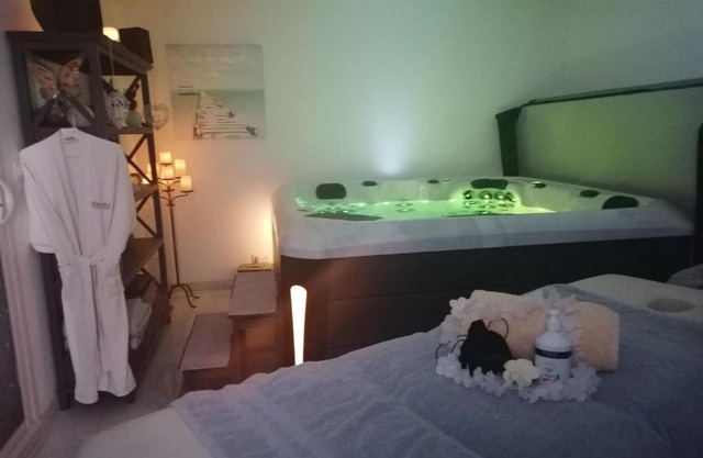 L'INSTANT ZEN NATURISTE ONLY ADULTE