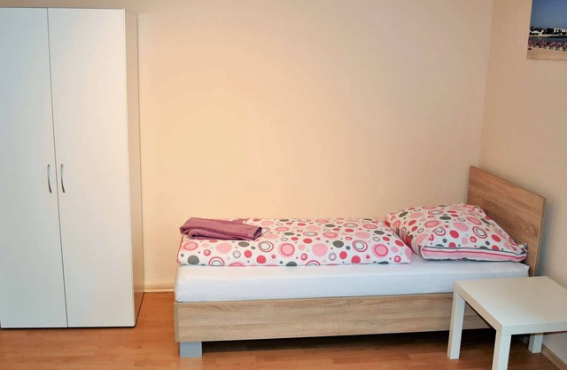 L06 beautiful 3 room apartment in Leverkusen Schlebusch with free W-LAN