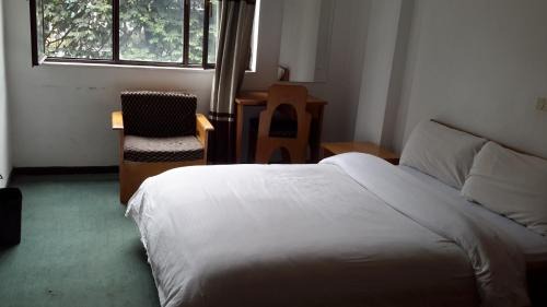 L2 Hotel