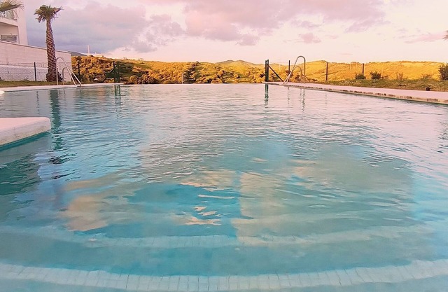 La Ballenita de Tarifa. Views of Africa, swimming pool 10 min walk to the beach
