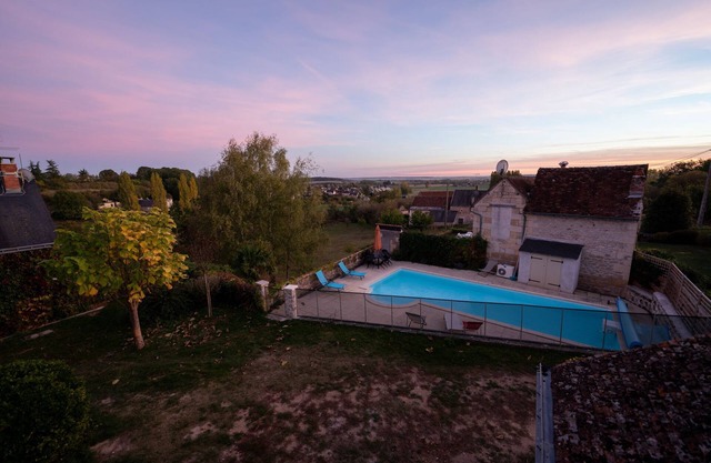 La Belle Etoile-La Grange-House near Azay le Rideau - Large Grounds with Pool
