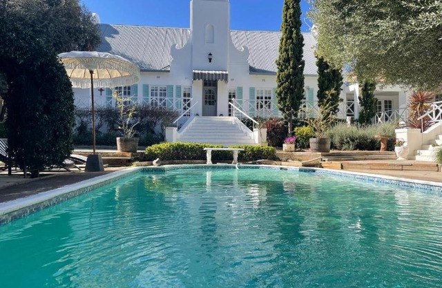 La Belle Guest House