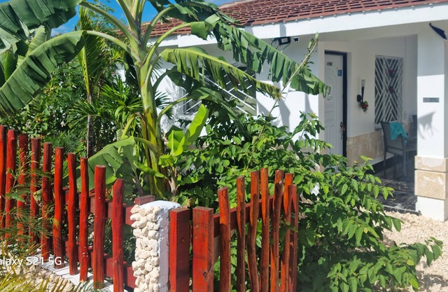 La Botanica Tropical
