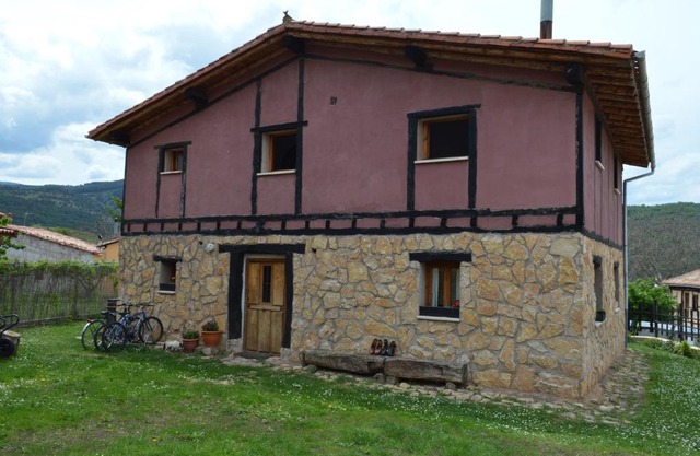 La Casa de Enmedio
