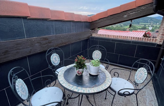 La Casa de Fefita (Stone house in a privileged environment 35 km from Bilbao)