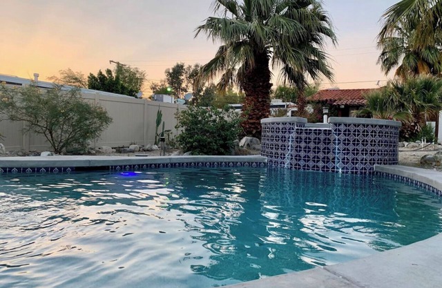 La Casita at DHS -POOL/Hot-Tub Clean & Disinfected