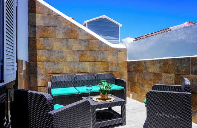 La Casita del Sur, Abades