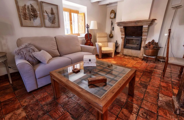 La Chascona Country House