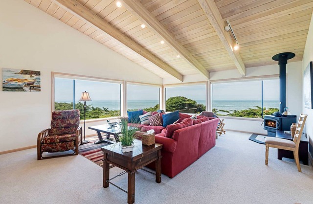 La Costiera | Ocean & Bluff Views w/Hot Tub