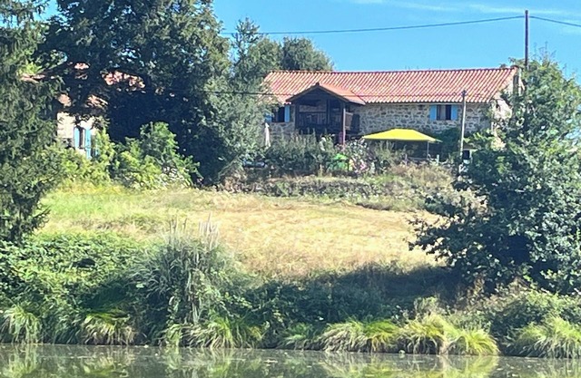 La Grange, charming spacious 5 bedroom Gite in Saint-Estephe 24360 Dordognen n n