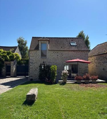 La Grangerie - Maison en pierre centre village