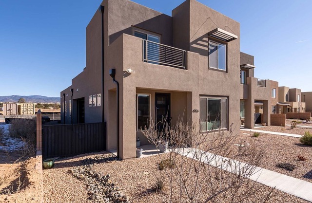 La Joya de Sur | Near the Santa Fe Sights!