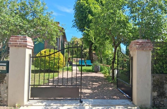 La maison au tilleul 2 people weekly rental with air conditioning
