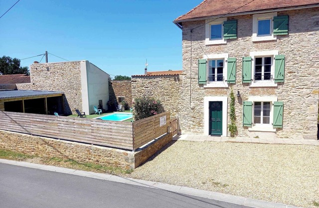 La maison de l'Anglaise - Gîte sleeps 15