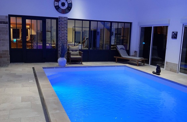 La maison de Solange ' charm, swimming pool, spa, wellness '