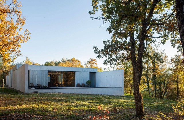 La Maison H by Boutique | A Modernist Gem!