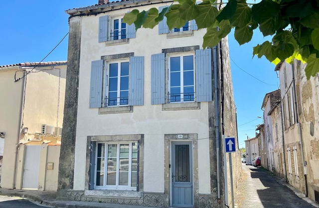 La Maison Saint Pierre, Aulnay