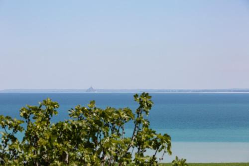 La Metairie-du-Vauhariot - Vue Mer et Mont Saint Michel - Piscine Chauffée - Accès GR34