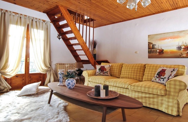 La Nonna Efrosini.Traditional maisonette