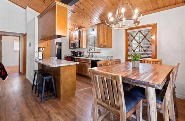 La Patagonia · Renovated Peaceful Baby-proof Cabin w/ free Wi-Fi