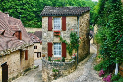 La Petite Maison- Fairytale Stay in Village Center