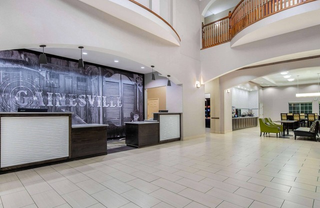 La Quinta Inn & Suites by Wyndham Gainesville