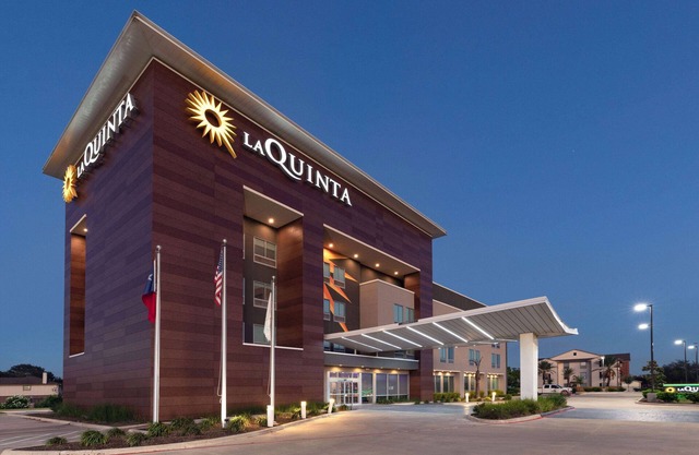 La Quinta Inn & Suites by Wyndham Texas City I 45