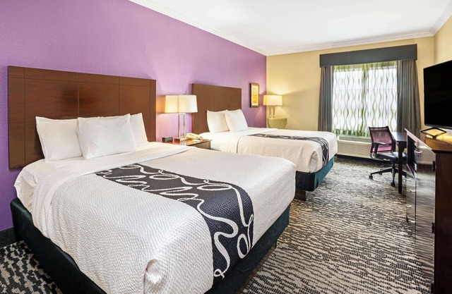 La Quinta Inn & Suites by Wyndham Houston - Magnolia