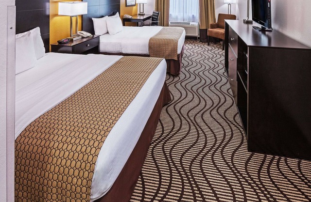 La Quinta Inn & Suites by Wyndham Pasadena